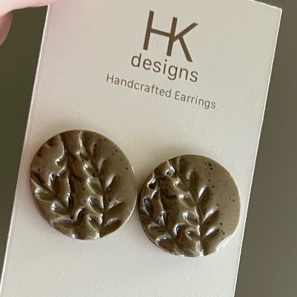Handmade Clay Studs - Picture 8 of 10